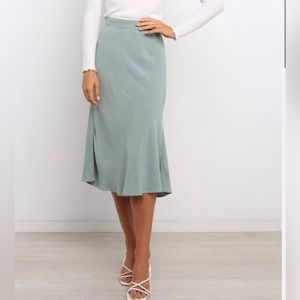 Petal & Pup Skirt Green - Size 2 - NWT